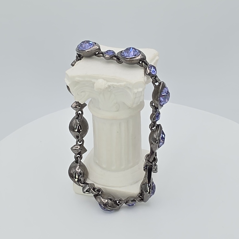 New! GIVENCHY SWAROVSKI Bracelet Purplish & Clear Crystals Gunmetal Gray 7.25" - Picture 3 of 15